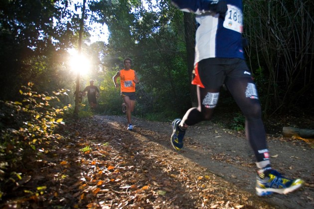 Paisajes para disfrutar como estos atletas. (Organización Collserola)